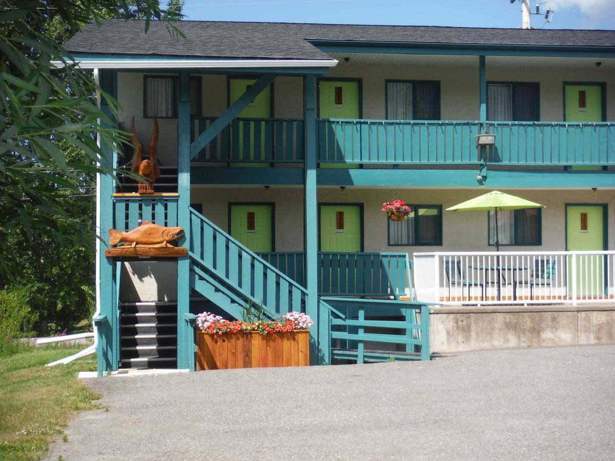 Robber'S Roost Motel New Hazelton Exteriér fotografie